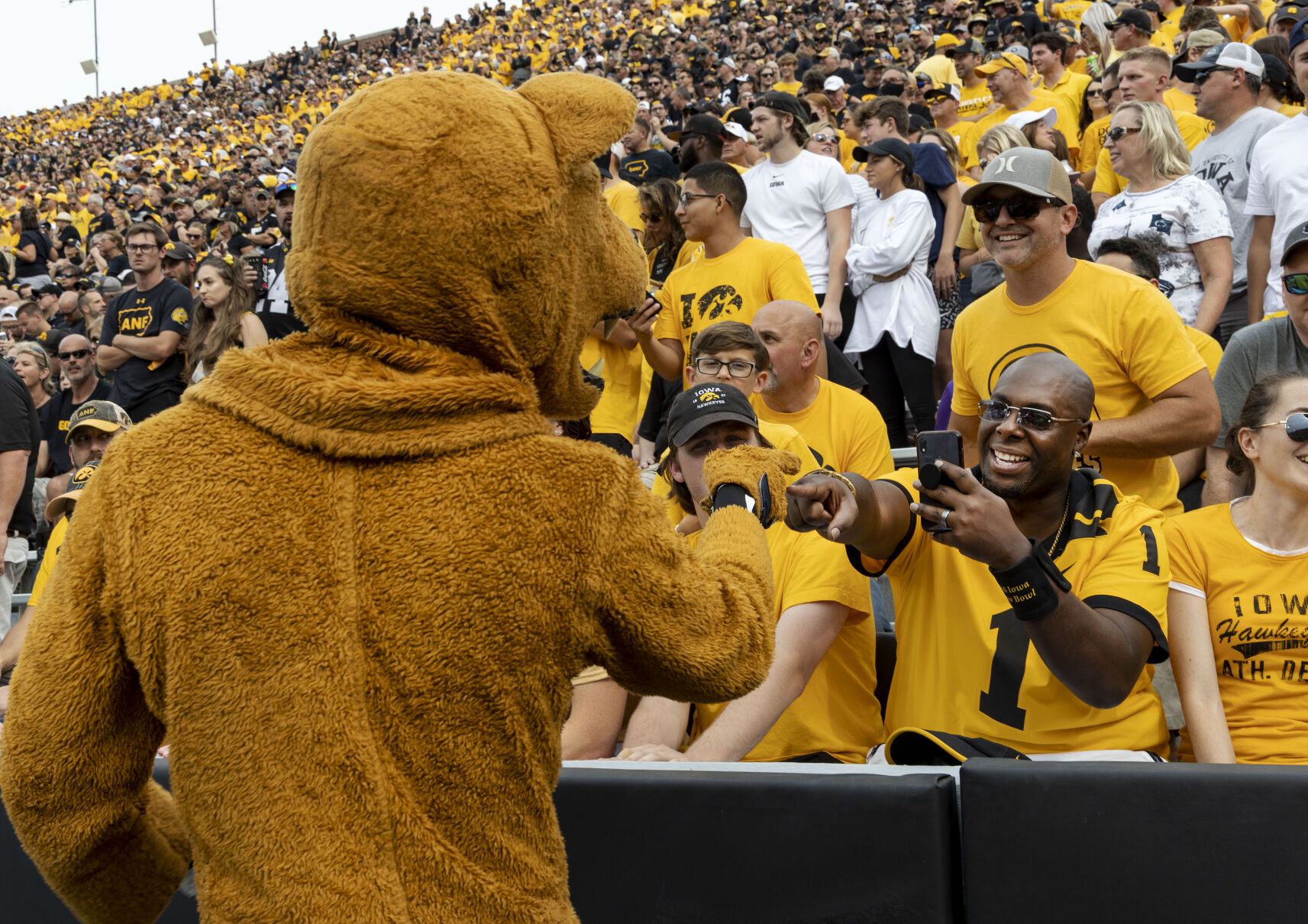 Penn State football vs. Iowa, Iowa fan & Nittany Lion